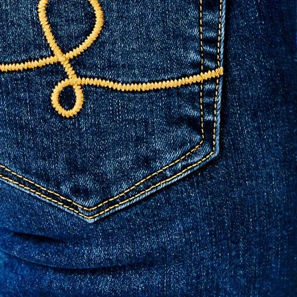Lilly Pulitzer Eagan Hi-Rise Super Skinny Jeans authentic ankle fit size 2. NWT