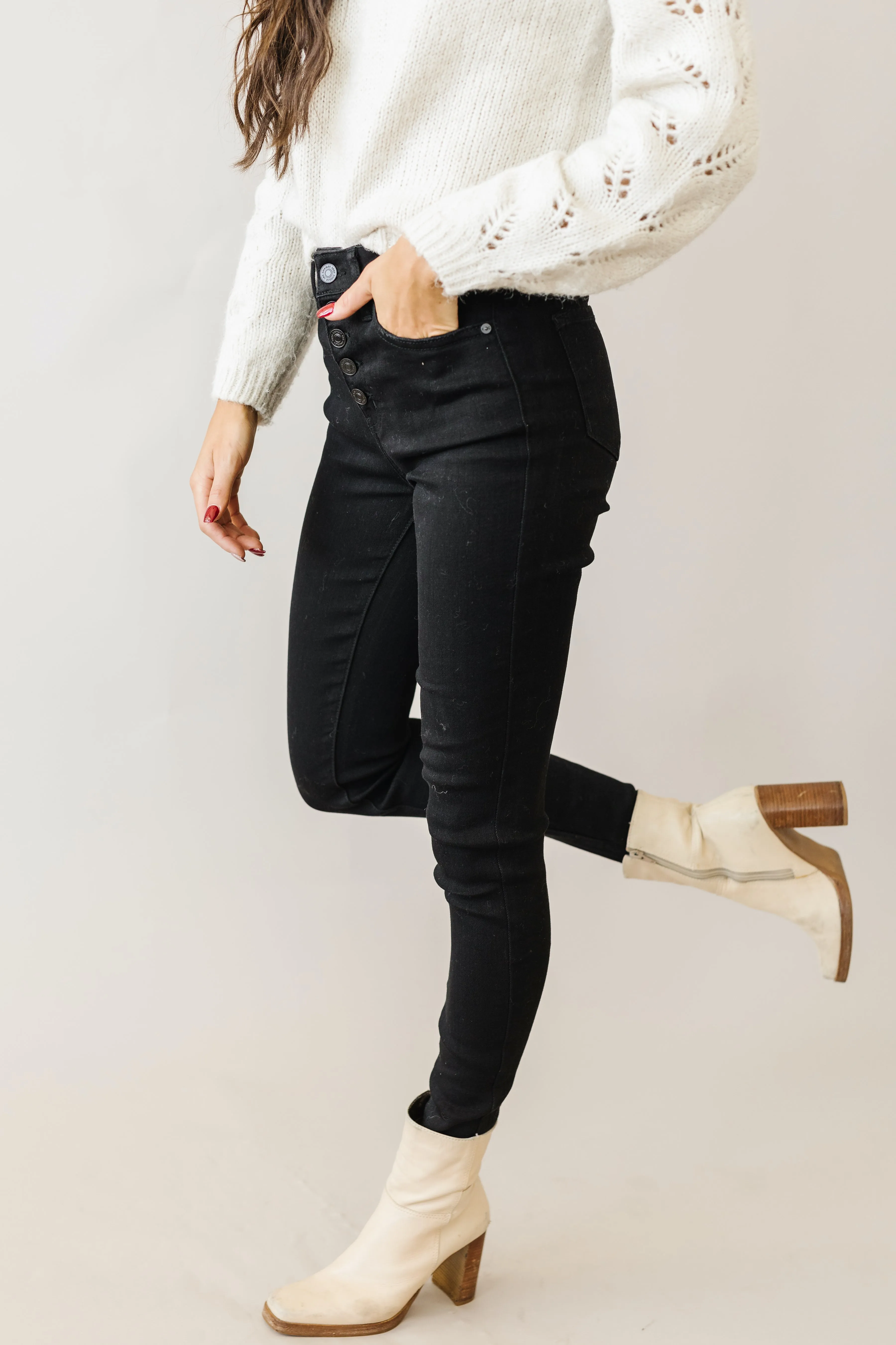 Live Forever Kancan Button Fly Skinny in Ebony