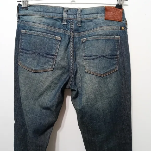 Lucky Brand Charlie Capri Jeans Size 25