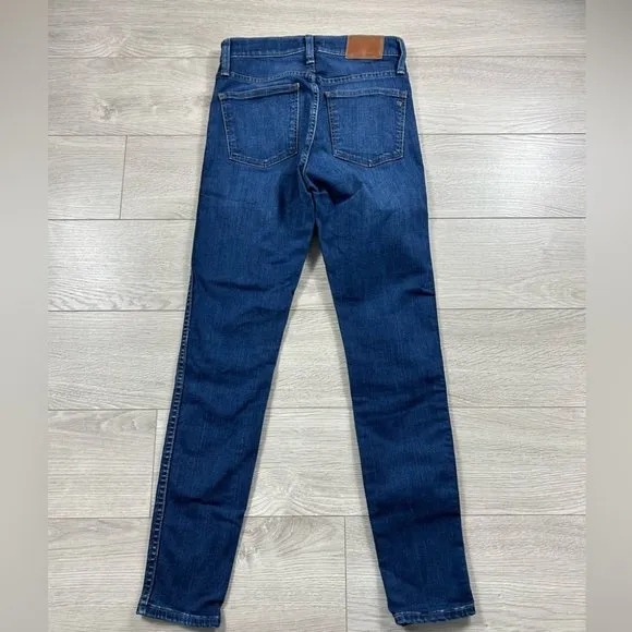 Madewell 10&quot; High-Rise Skinny Jeans in Hayes Wash