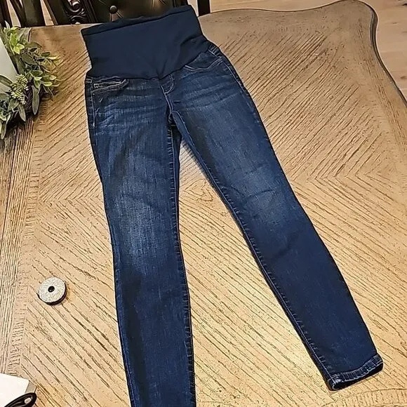 Maternity Joe's mid rise skinny jeans size 25