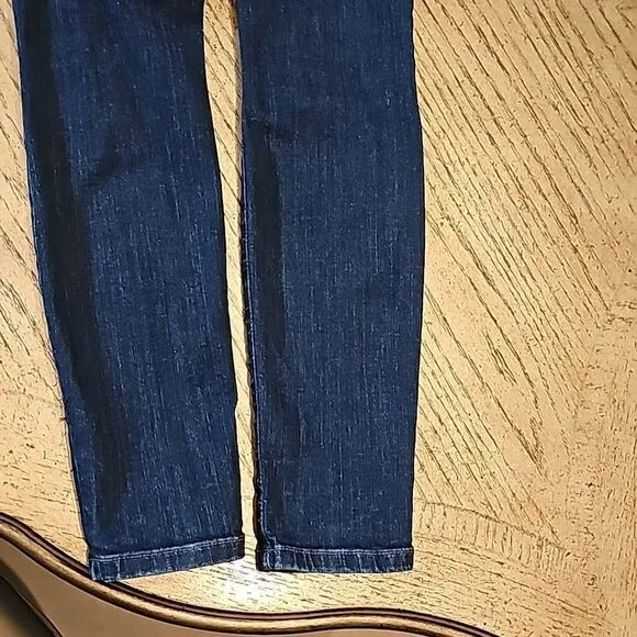 Maternity Joe's mid rise skinny jeans size 25