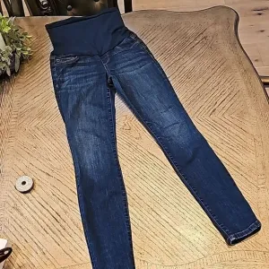 Maternity Joe's mid rise skinny jeans size 25