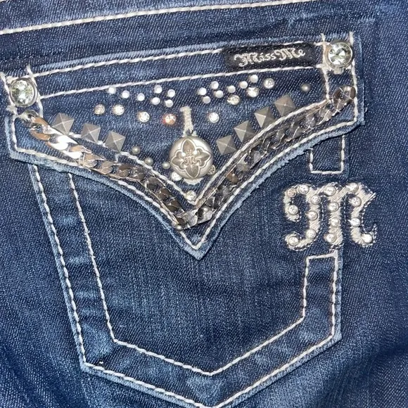 Miss Me Bootcut Jeans - size 25 Thick Stitch Bling Chain. X