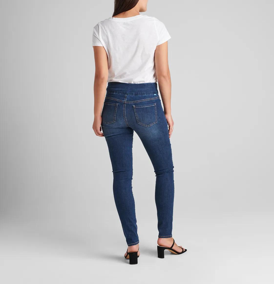 Nora Mid Rise Skinny Pull-On