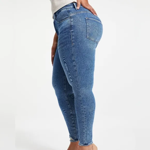 NWT Good American Indigo 005 Good Legs Deep V Jeans 20