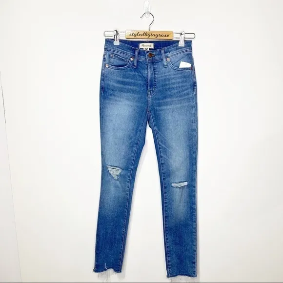 NWT Madewell 9” Mid Rise Skinny Jeans Destroyed