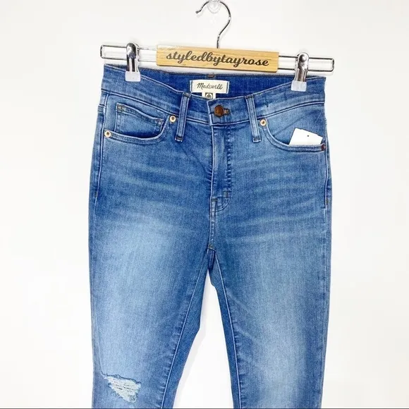NWT Madewell 9” Mid Rise Skinny Jeans Destroyed
