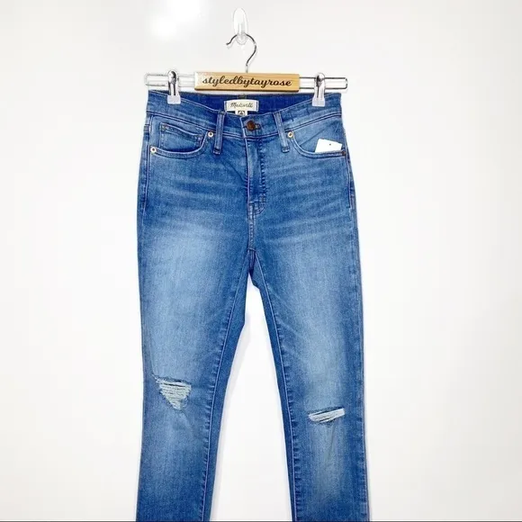 NWT Madewell 9” Mid Rise Skinny Jeans Destroyed