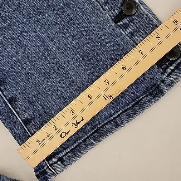 Pilcro Anthropologie High Rise Bootcut Button Hem Jeans sz25