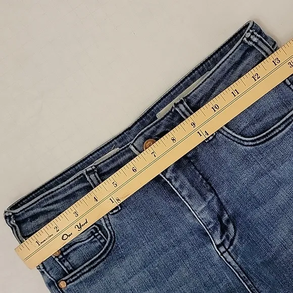 Pilcro Anthropologie High Rise Bootcut Button Hem Jeans sz25