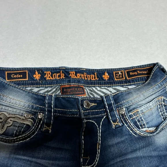 Rock Revival Codee East Bermuda shorts size 27