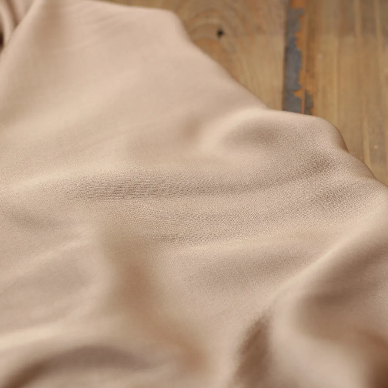 Tissu Satin de Viscose Uni - Bronze  (Vendu x10cm)
