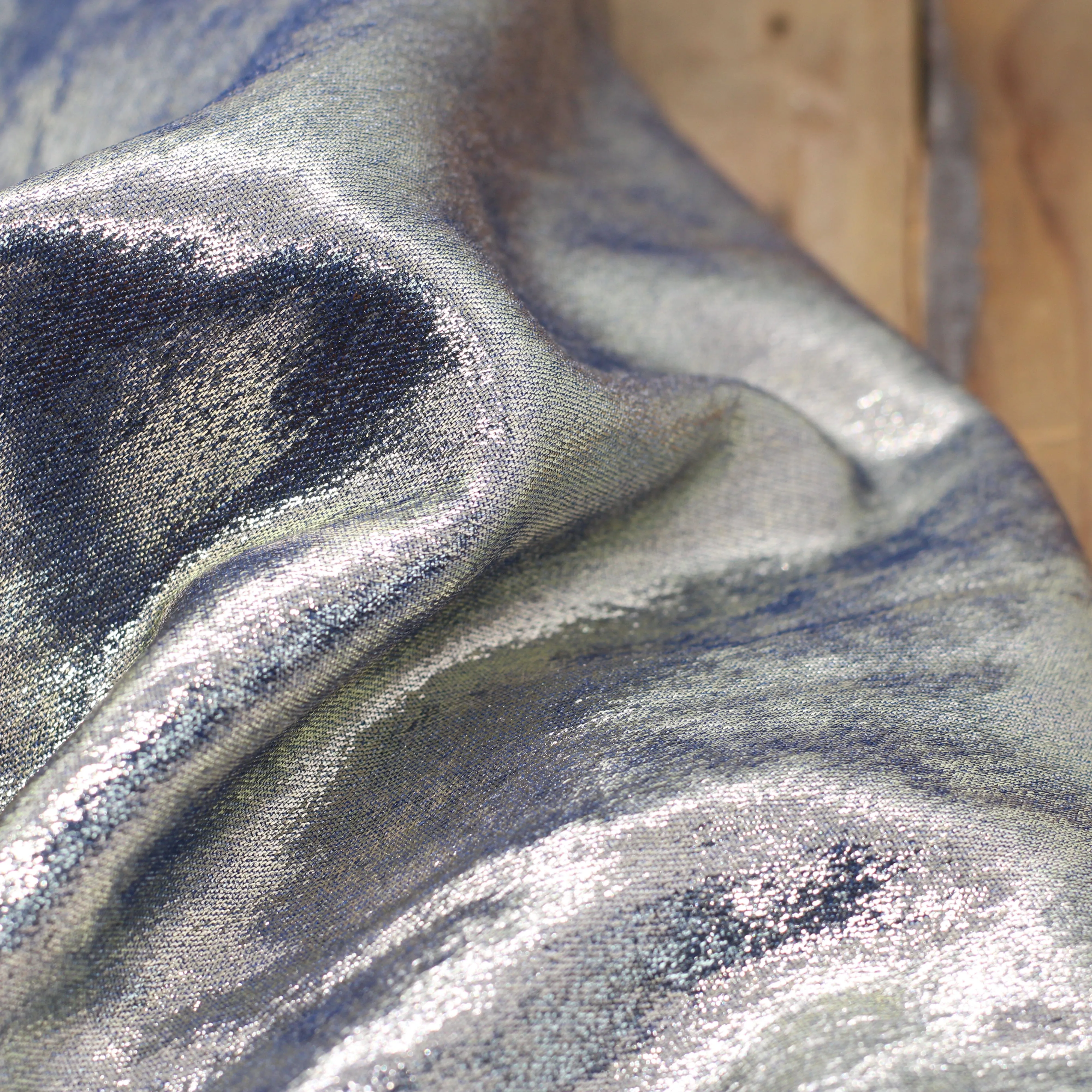 Tissu Satin denim irisé- Bleu/Or doré (Vendu x10cm)