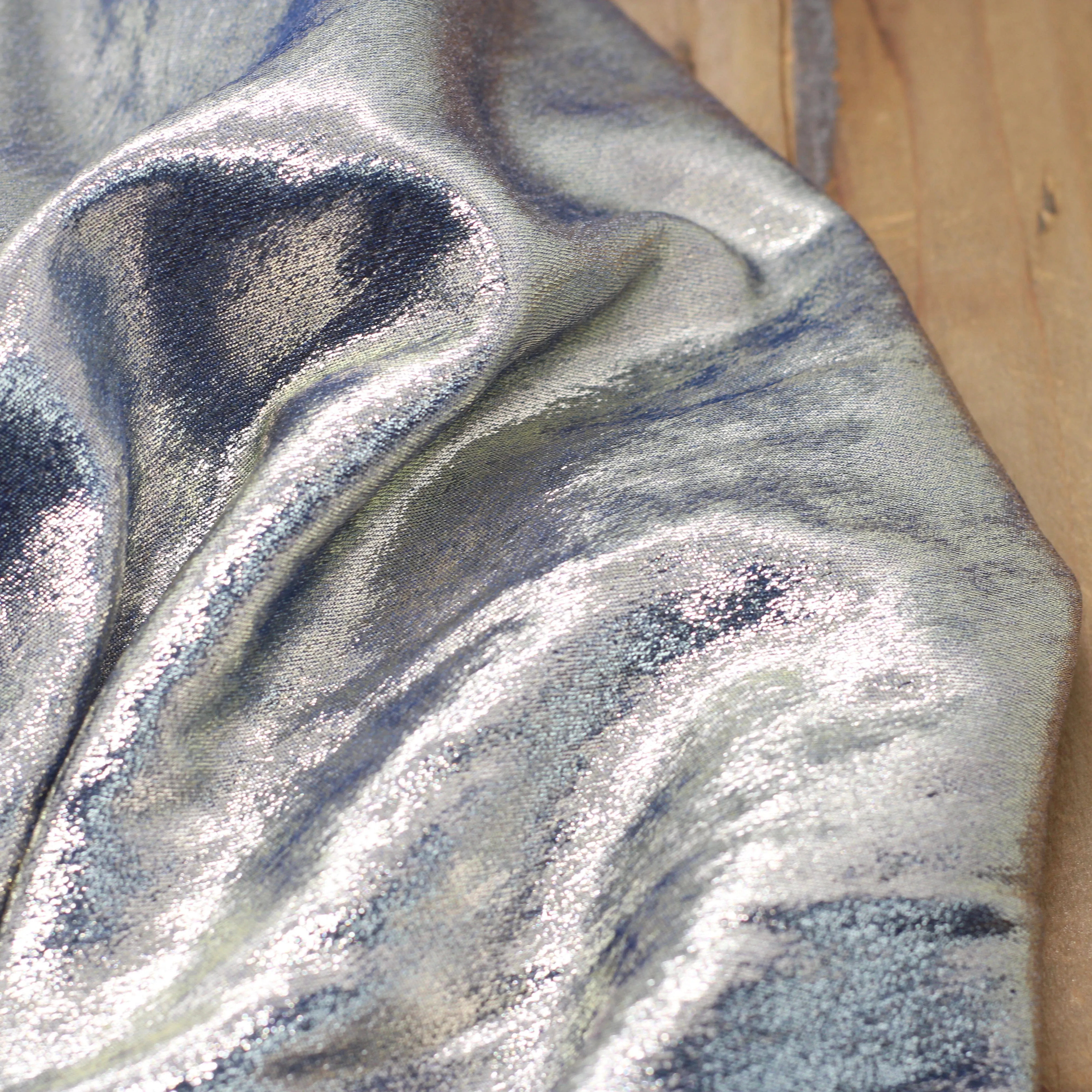 Tissu Satin denim irisé- Bleu/Or doré (Vendu x10cm)