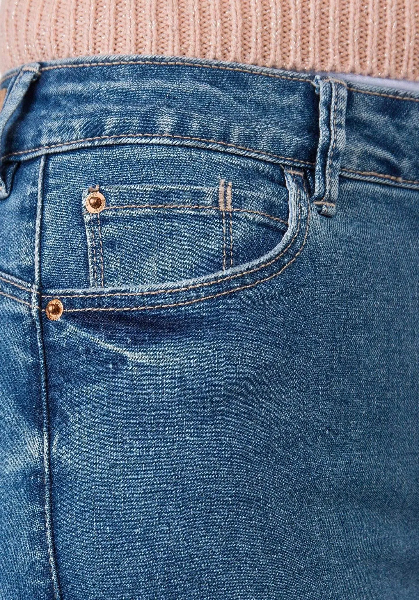 Vaqueros Body Curve 48